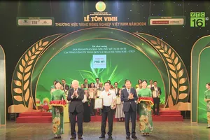 NPK Phú Mỹ 20-10-10+TE: 'Thương hiệu Vàng nông nghiệp Việt Nam năm 2024'