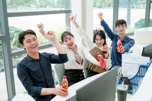 Vừa chạy deadline, vừa thanh lọc cơ thể để tươi mát tận hưởng không khí Giáng sinh