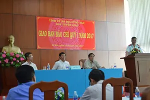  Chưa yêu cầu lãnh đạo công ty báo cáo vụ tiêm HIV 