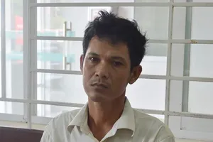 Tìm thấy bộ xương trong hầm cầu nghi của người vợ