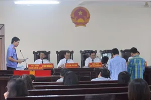 Vụ tiêm HIV trẻ: Từng tính cho rắn độc cắn cháu bé