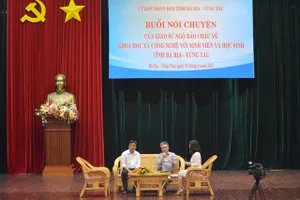 GS Ngô Bảo Châu nói chuyện với HS, SV Bà Rịa- Vũng Tàu