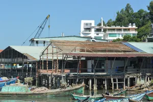 Vũng Tàu: Bốn nhà hàng lấn biển tự nguyện tháo dỡ
