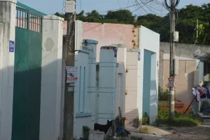 7 căn nhà lấn chiếm đất công tự nguyện tháo dỡ