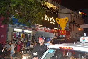 Vũng Tàu: Đường kẹt cứng vì dân mừng 'Việt Nam vô địch'