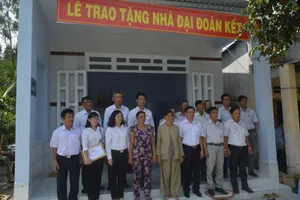 TAND tỉnh BR-VT trao tặng hai căn nhà đại đoàn kết