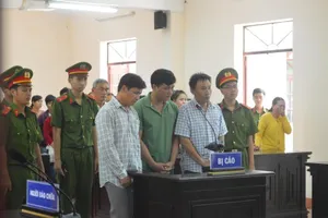 Cựu trung úy công an lãnh 18 năm tù tội giết người