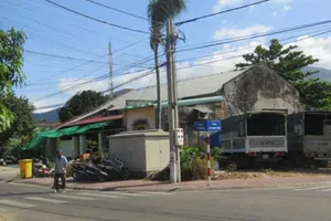 Cựu trưởng phòng có biểu hiện lợi dụng chức vụ cấp đất cho vợ 