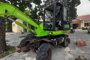 Khởi tố hai nhân viên Alibaba đập xe đoàn cưỡng chế