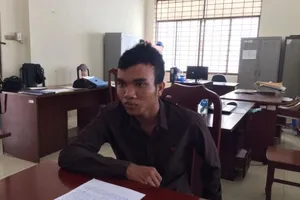 Kẻ trộm hiếp dâm chủ nhà