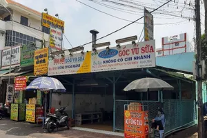 Bác thông tin chủ bánh khọt nổi tiếng Vũng Tàu nhiễm COVID-19