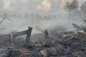 Đám cháy tại kho điều gần 15.000 tấn được dập tắt