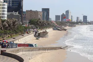 Lễ 30-4: Biển Vũng Tàu... vắng vẻ