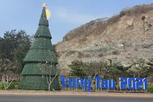 Thỏa sức 'sống ảo' với 20 icon cảm xúc tại công viên Vũng Tàu