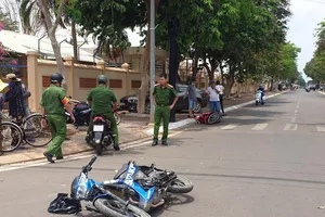 Bà Rịa-Vũng Tàu: Thầy giáo và học sinh phối hợp bắt 2 kẻ cướp 