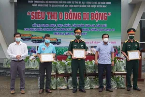 Siêu thị 0 đồng di động giúp người dân khó khăn vì COVID-19