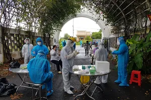 Đề xuất đình chỉ trạm trưởng và trạm phó y tế xã vi phạm phòng, chống dịch 