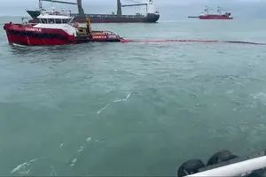 Vũng Tàu khẩn trương ứng phó sự cố tràn dầu do chìm tàu Mỹ An 1