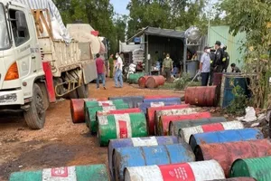 1 chủ cơ sở tái chế nhớt thải ở Bà Rịa- Vũng Tàu bị phạt 230 triệu đồng