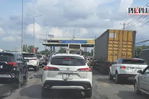 Cử tri hỏi Bộ GTVT vì sao chưa cho thu phí không dừng trên Quốc lộ 51?