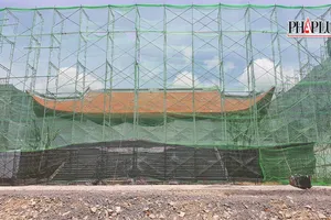 Xin lùi tháo dỡ công trình không phép trong cảng Mỹ Xuân đến tháng 10