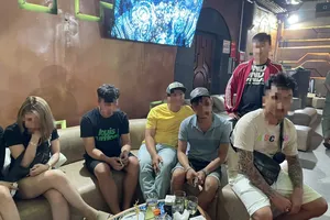 Vụ 27 người quán Space X Club 'dính' ma túy: Nhân viên mua giúp 'hàng' cho khách