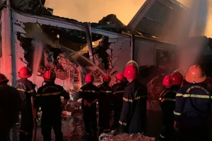 Bà Rịa- Vũng Tàu: Một công ty sợi vải bị cháy lần thứ 4 trong 11 năm