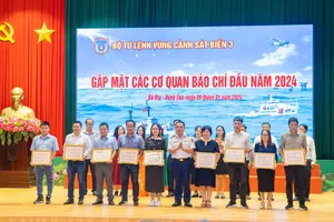Bộ Tư lệnh Vùng Cảnh sát Biển 3 vinh danh các cơ quan báo chí tuyên truyền về biển, đảo 