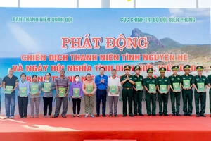 Phát động 'Chiến dịch Thanh niên tình nguyện Hè' và Ngày hội 'Nghĩa tình biên giới, biển đảo' năm 2024