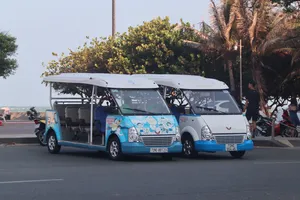 Bà Rịa- Vũng Tàu sẽ chuyển dần xe chở khách du lịch chạy bằng xăng sang điện 