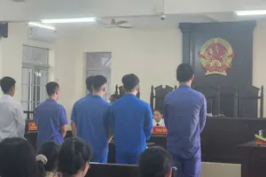 6 cựu cầu thủ bóng đá lãnh án vì cá độ, bán độ