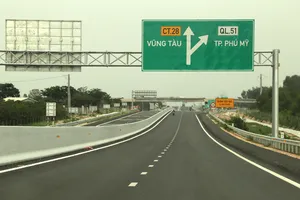 TP.HCM: Cao tốc Biên Hòa - Vũng Tàu khẩn trương thi công theo tiến độ
