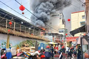 TP.HCM: Cháy lớn tại hẻm đường Trần Đình Xu quận 1 