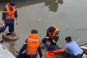 Hà Tĩnh: Tìm thấy thi thể nam sinh viên trên sông Phủ
