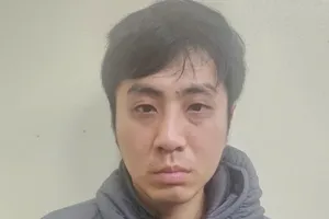 Tài xế xe ôm công nghệ phóng hỏa nhà dân