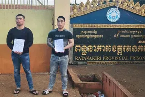 Tiếp nhận 2 anh em trốn truy nã ở Campuchia, công an phục hồi điều tra vụ án giết người