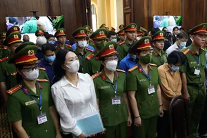 Theo Bộ Công an, thực tiễn cho thấy một số tội danh có tính chất, mức độ nguy hiểm cho xã hội không cần thiết phải duy trì hình phạt tử hình. Ảnh minh họa: Một phiên tòa xét xử tội phạm có khung hình phạt đến tử hình.