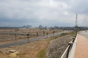 Quản chặt phân lô, ngăn đầu cơ bỏ hoang đất nền