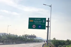 Tài xế bức xúc vì cao tốc chỉ chạy được 90 km/giờ