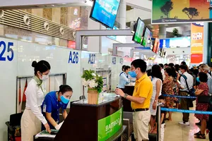 Bỏ giá trần vé máy bay, các hãng hàng không nói gì?