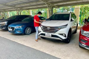 Doanh nghiệp vận tải cho thuê xe tự lái lo phá sản vì dịch