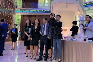 Hiện tượng lạ trên thị trường chứng khoán