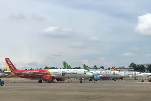 Máy bay nằm sân dài ngày vì dịch được chăm sóc ra sao?