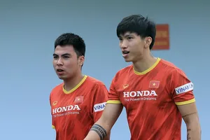 Đoàn Văn Hậu và ‘căn bệnh’ ăn cơm tuyển, về CLB phẫu thuật