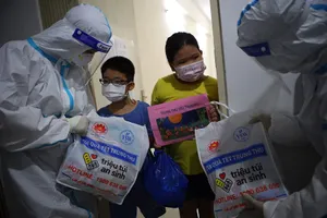 Trung thu ấm áp tại các bệnh viện dã chiến, khu cách ly