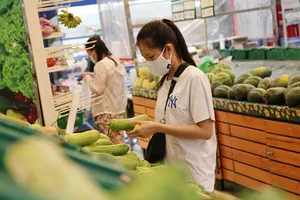 'Sống chung với COVID' một cách bình tĩnh, tự tin