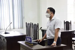 Nhận định của tòa khi phạt 6 tháng tù người xưng 'Ban chỉ đạo quận 7' 