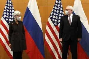 Ukraine bị bỏ lại bên lề Nga - Mỹ