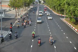 Đường Nguyễn Hữu Cảnh hết ngập, xem xét xử lý 'siêu máy bơm'