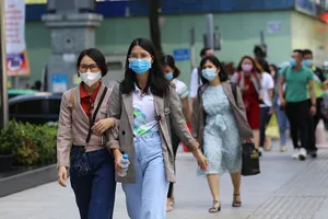 Khi COVID-19 là bệnh bình thường: Không đeo khẩu trang có bị phạt?